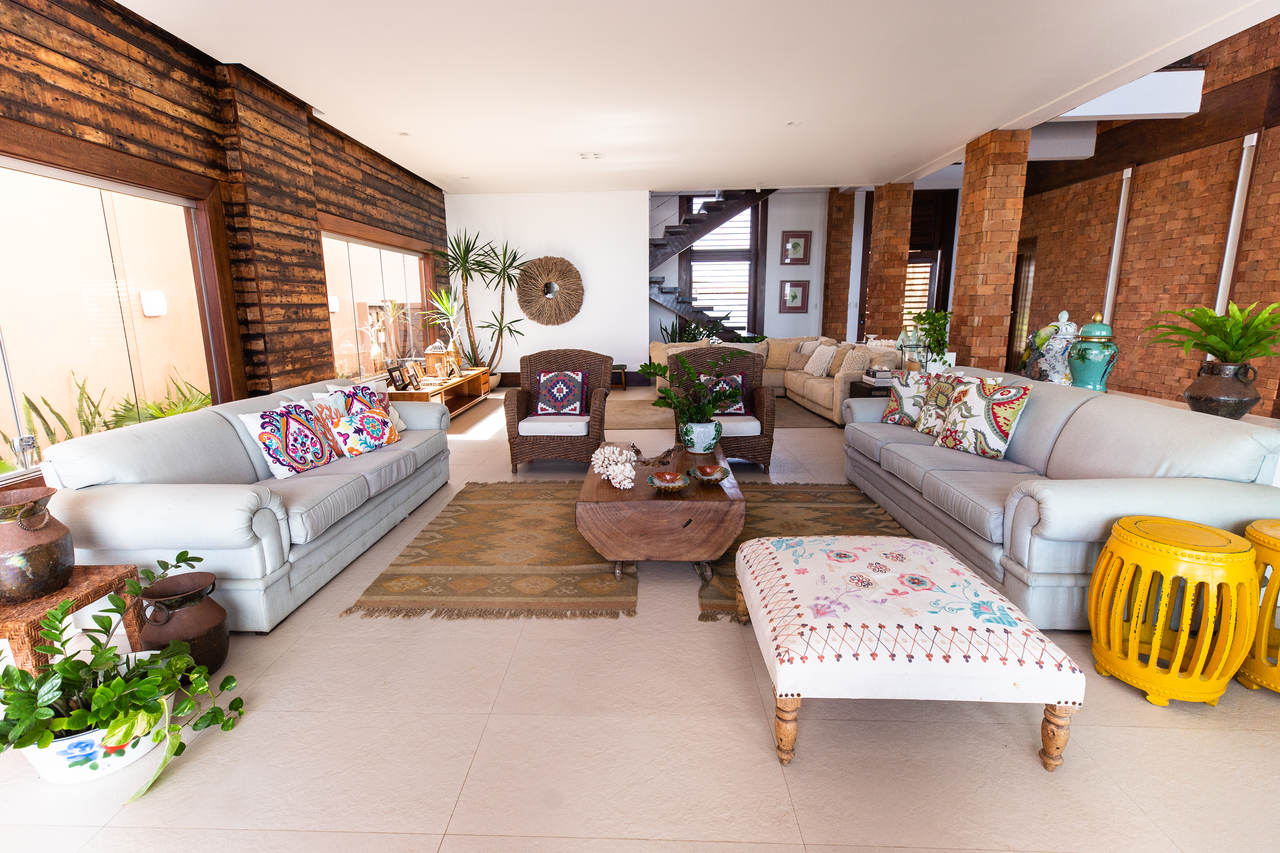 Sala de estar da casa de praia em Salinópolis, no Pará, projetada por Melania Monteiro