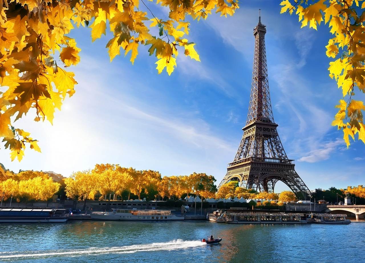Torre Eiffel é o ponto turístico mais caro para se visitar do mundo