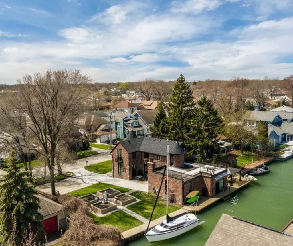 Vista aérea da propriedade da cantora Patti Smith (Foto: divulgação/Stylish Detroit)