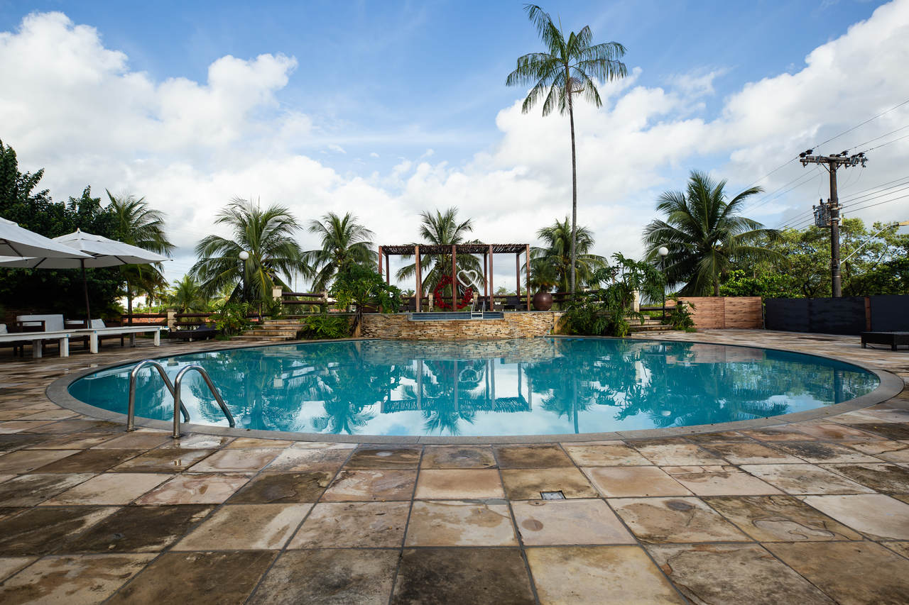 Piscina redonda do Hotel Solar, em Salinópolis, litoral do Pará 