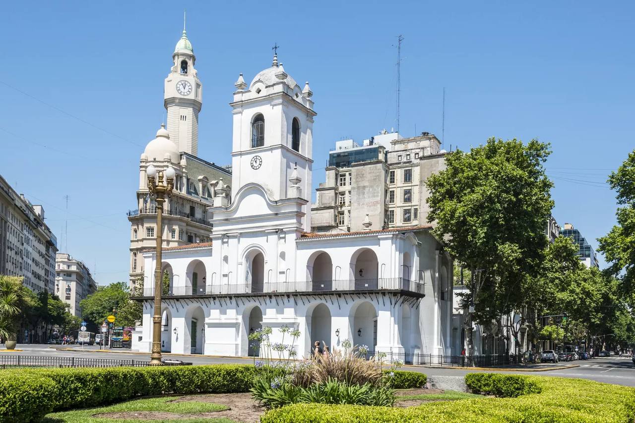 Construído em 1612, o Cabildo é uma lembrança remanescente dos dias em que Buenos Aires era ponto de colonização espanhola (Foto Getty ImagesiStockphoto)