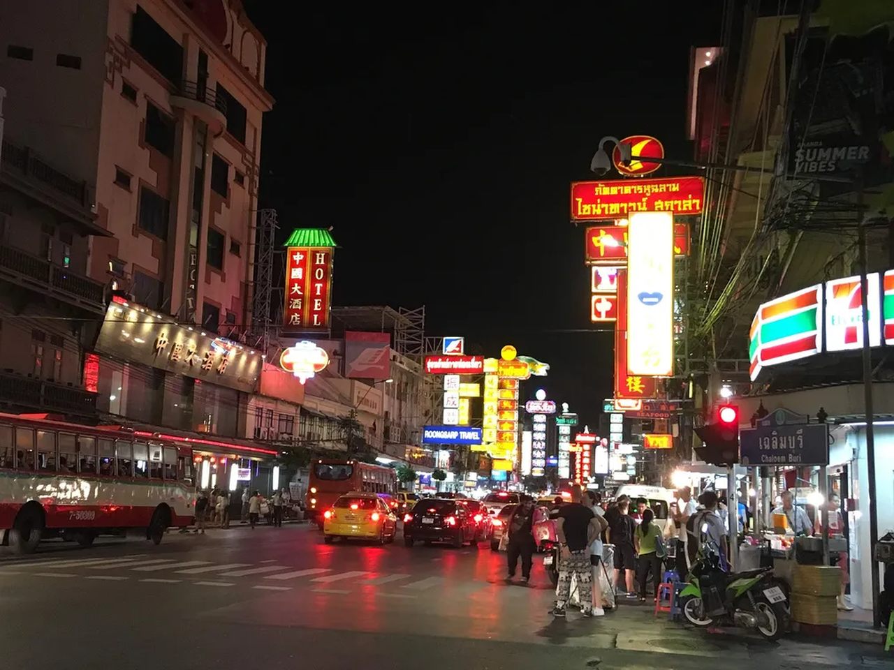 Yaowarat Road em Bangkok (Tailândia) em foto de maio de 2018 — Foto: Christophe95/Wikimedia Commons