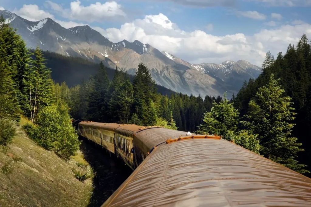 Rocky Mountaineer, Canadá e EUA