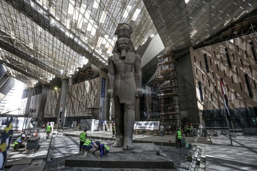 O Grand Egyptian Museum planeja sua inauguração para abril deste ano — Foto: Getty Images